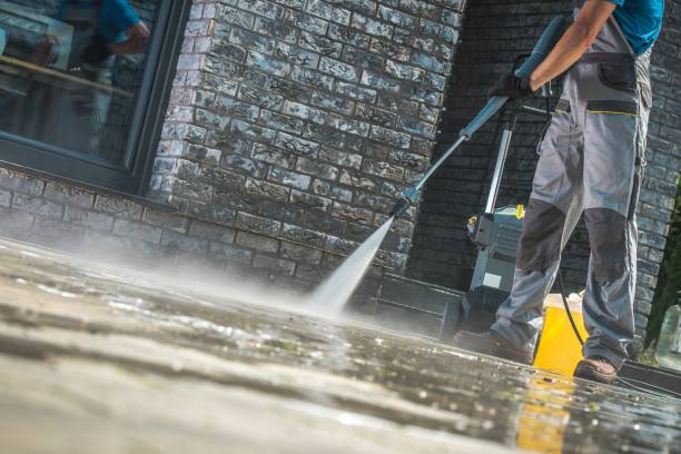 Best Sidewalk and Walkway Cleaning  in Iyanbito, NM